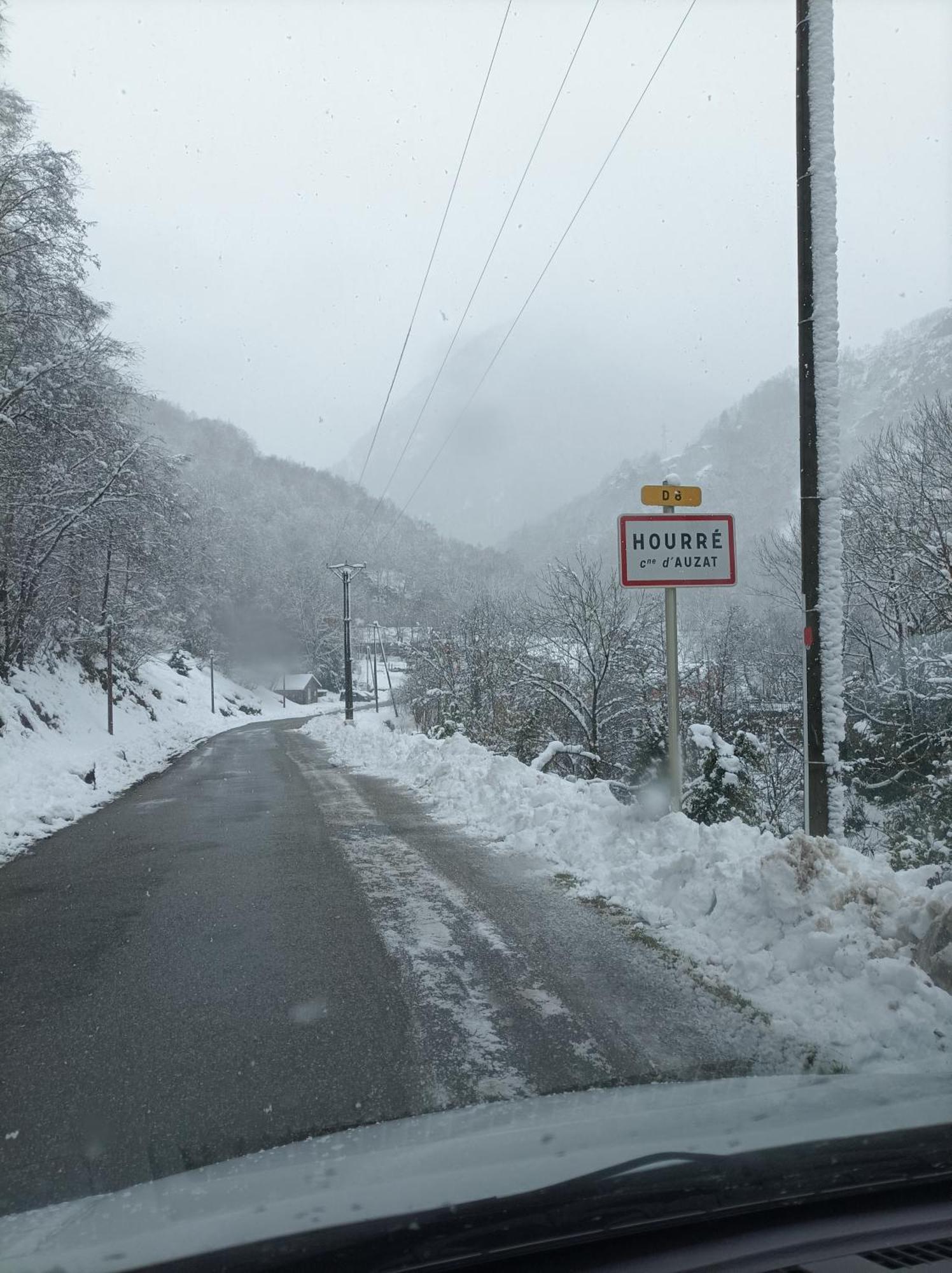 La Note Verte - Parking Gratuit Devant L'Entree Foix Rum bild